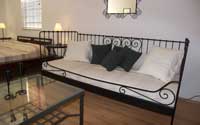 Bed for one person in studio S3 Ruzmarin