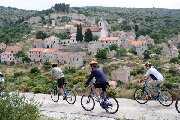 hvar mtb trails